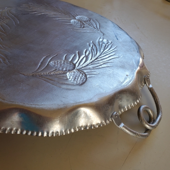 Vintage Meat Platter w/Round Scalloped Rim Perfect for Thanksgiving & Holidays - Picture 7 of 8